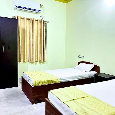 Hotel Manokamna Bodh Gaya Exteriör bild