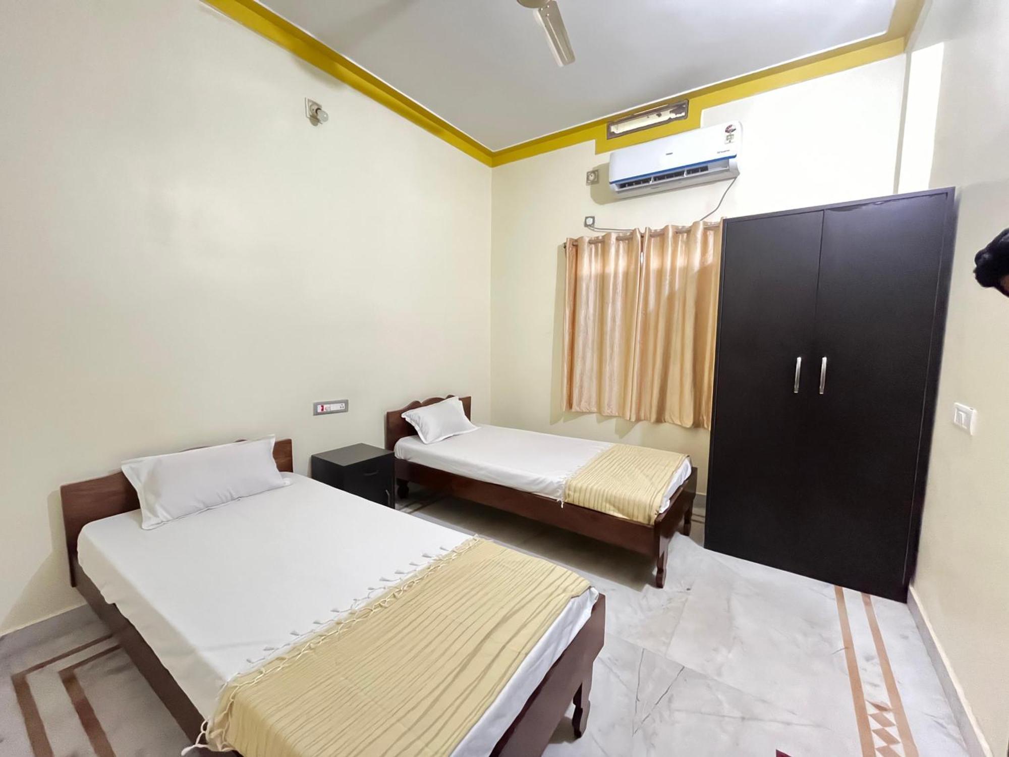 Hotel Manokamna Bodh Gaya Exteriör bild