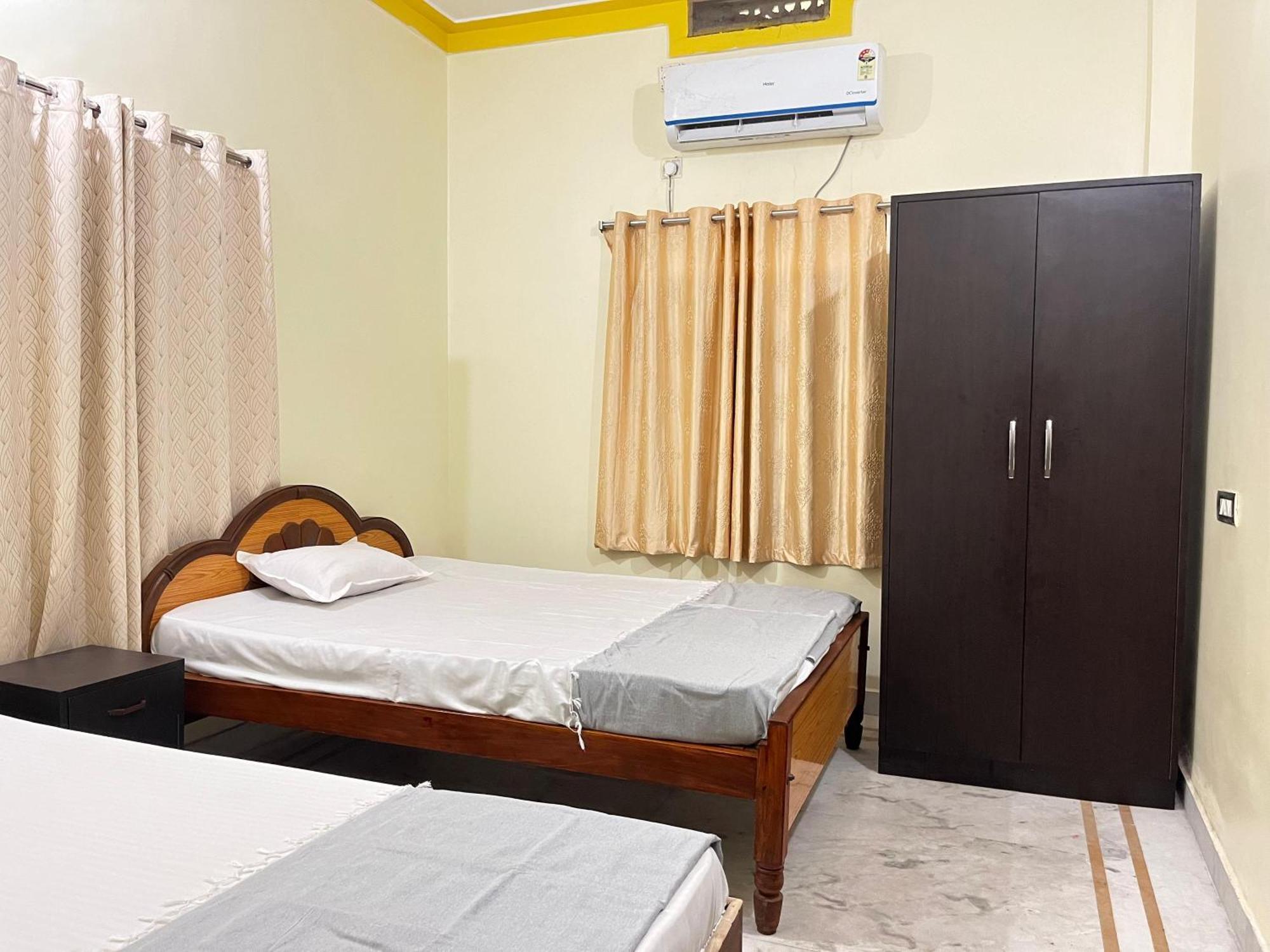 Hotel Manokamna Bodh Gaya Exteriör bild