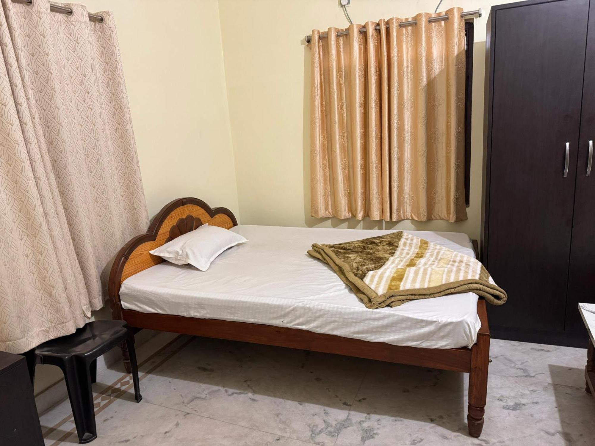 Hotel Manokamna Bodh Gaya Exteriör bild