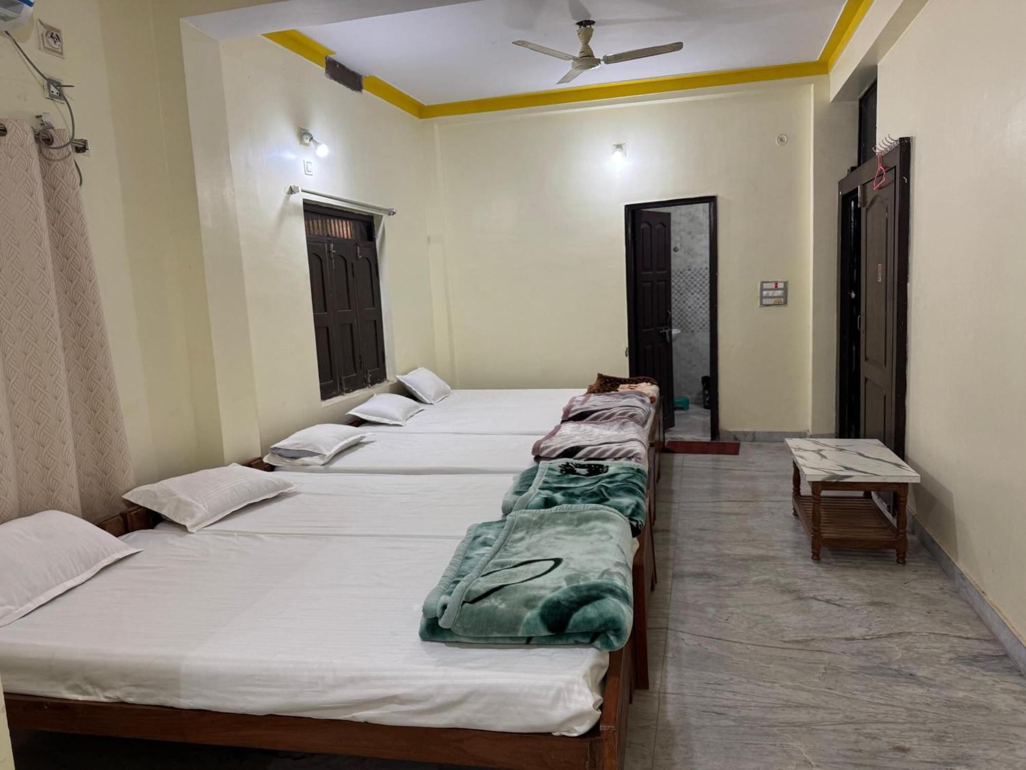 Hotel Manokamna Bodh Gaya Exteriör bild